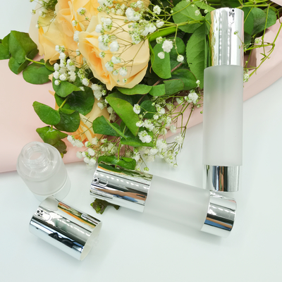Factory Price Shiny Silver Color 15ml, 30ml, 50ml Skincare Packaging Luxury Airless Bottle 2022