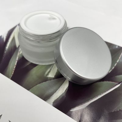 Round 20g Custom Glass Cosmetic Jars Packaging Diameter 4.7cm Height 3.2cm